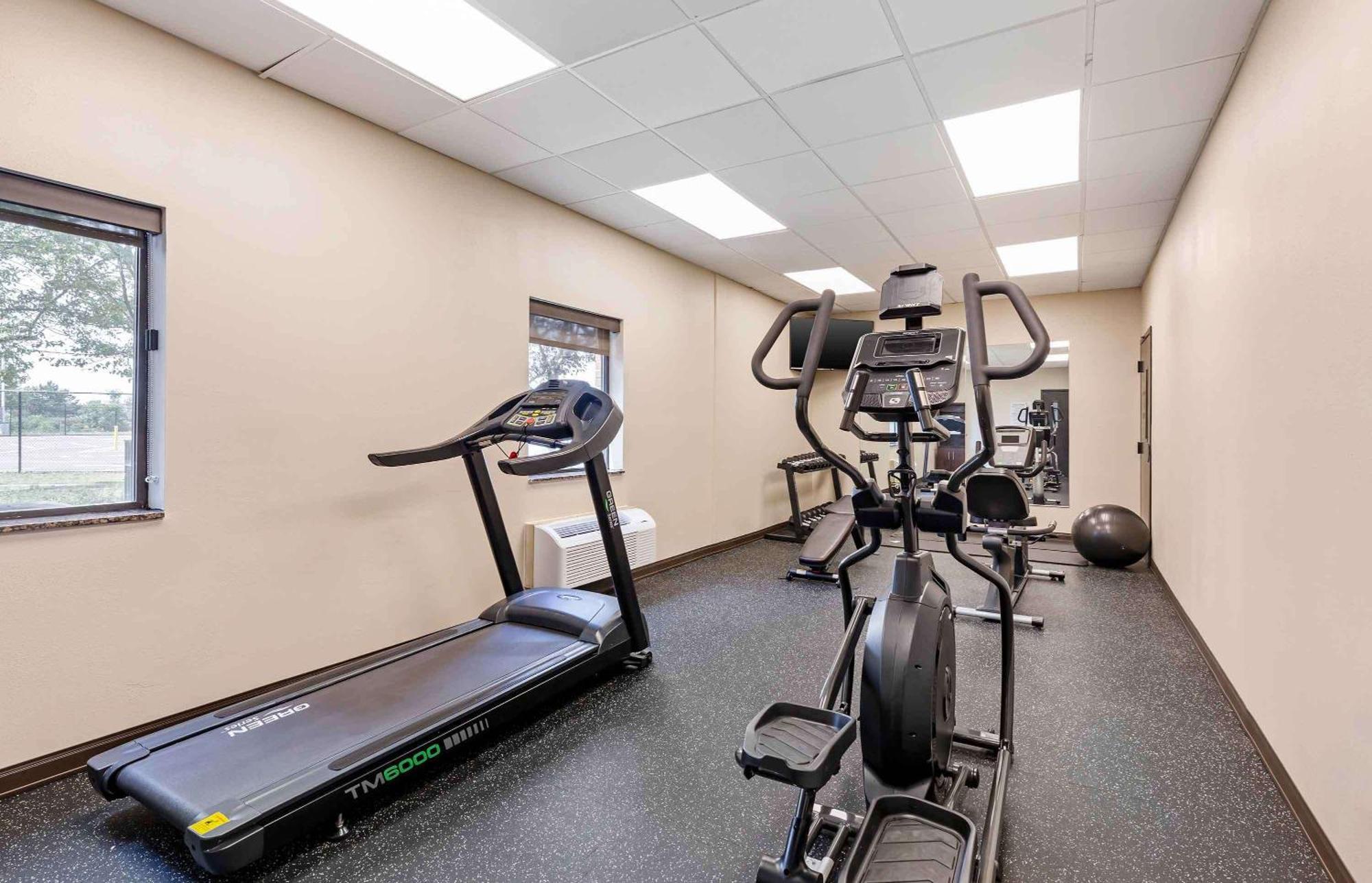 צ'יקטווואגה Extended Stay America Suites - Buffalo - Airport מראה חיצוני תמונה