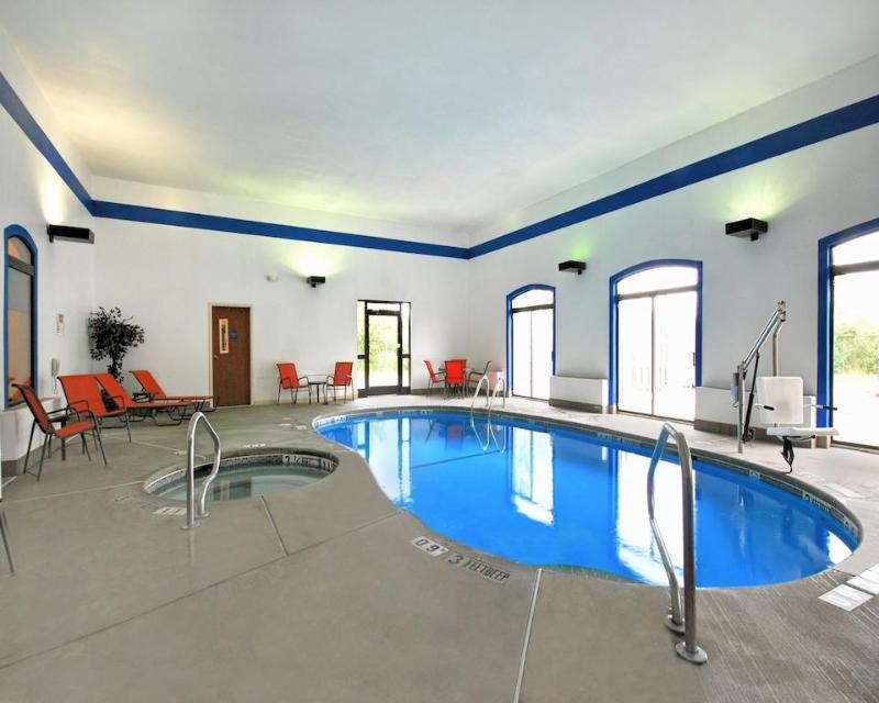 צ'יקטווואגה Extended Stay America Suites - Buffalo - Airport מראה חיצוני תמונה